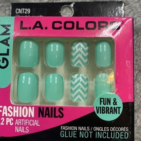 NWT Two Sets of Striped Nails - Picture 3 of 5